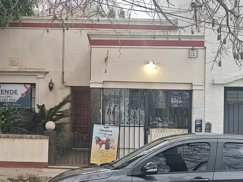 Casa/Lote en Villa Lynch a mts. de Gral. Paz Ideal para Galpón, deposito, Logística