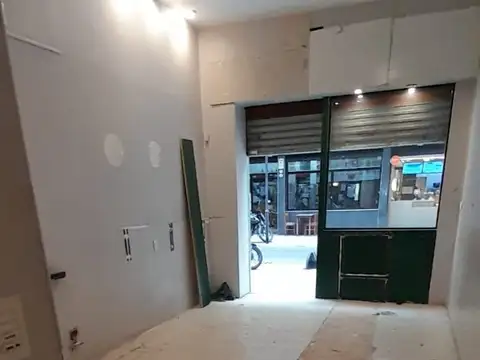 Local en Alquiler en Centro, $ 800.000