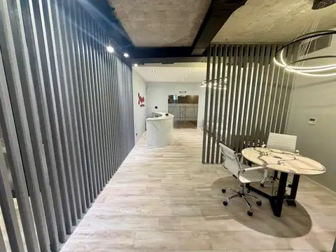 Oficina en Venta con 2 cocheras