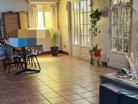 Depto Tipo Casa 3 ambientes con 2 baños