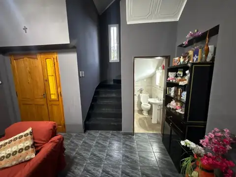 Casa en Venta con 3 cocheras
