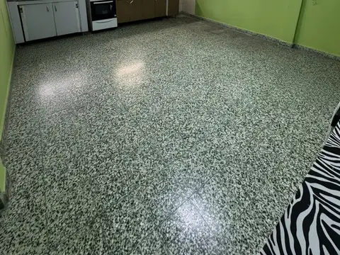 Depto Tipo Casa en Alquiler de 2 ambientes