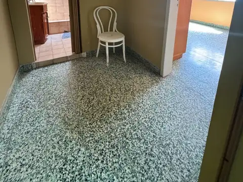 Depto Tipo Casa en Alquiler en Valentín Alsina, $ 500.000