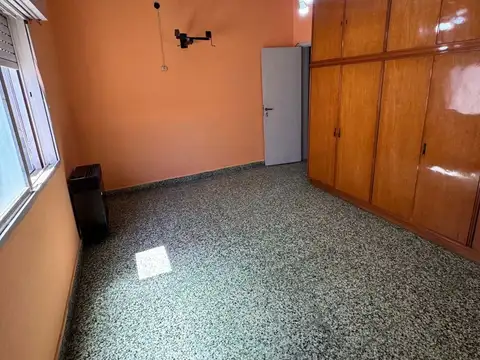 Depto Tipo Casa en Alquiler 43 años