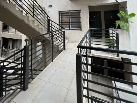 Departamento en Munro 2 amb c/ balcon y cochera