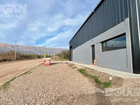 Galpón en Alquiler - Cercanía a Ruta 5 - A estrenar