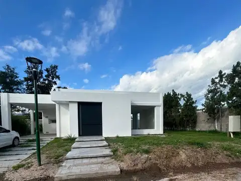 Casa en Venta en La Banda, USD 289.000