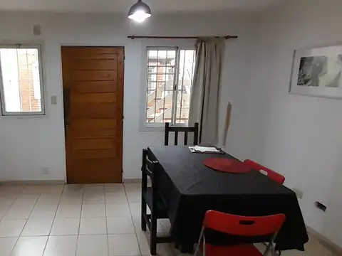 Saavedra 400, Piso 1