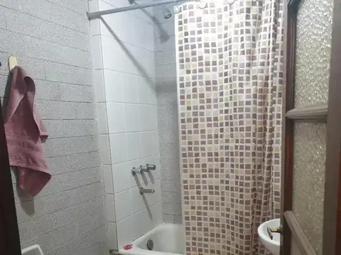 Depto Tipo Casa en Venta al Este
