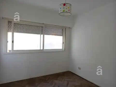 Departamento en Venta en Villa Ballester - 3 ambientes- Zona Céntrica.
