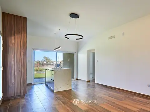 Casa 4 ambientes con 1 baño