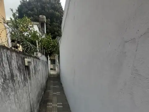 1 de Mayo  al 8000