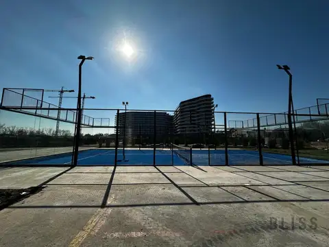 Uruguay 4075, Victoria, Buenos Aires.