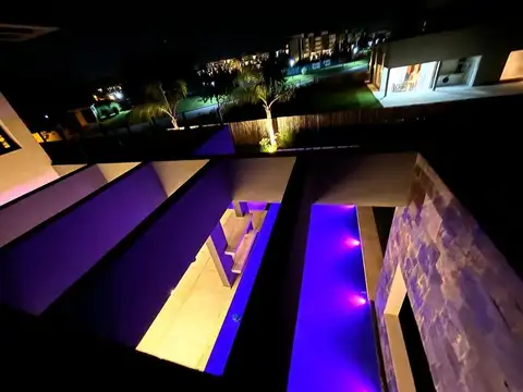 Casa en Alquiler de 4 dormitorios