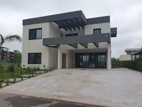 Casa en Alquiler en Lagoon Pilar, USD 3.500