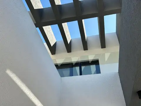 Casa en Alquiler 1 año