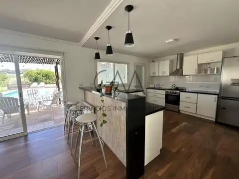 Casa en Venta con 1 cochera