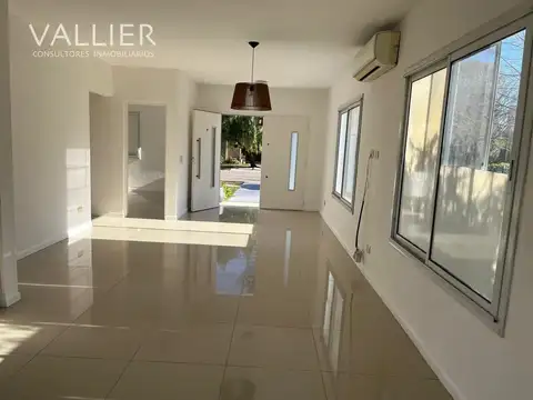 Casa en Alquiler en Pilar, USD 900