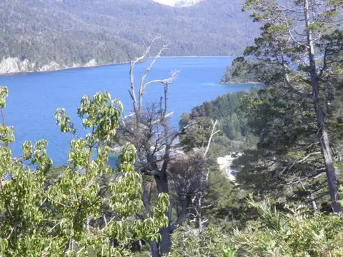 Excelente lote en Villa Correntoso - amplia vista al lago