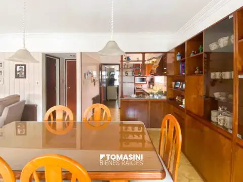 Casa 4 ambientes con 3 baños