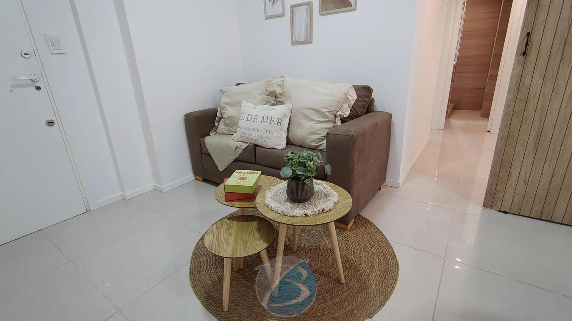 Depto 3 amb, 70m² con balcón — Centro