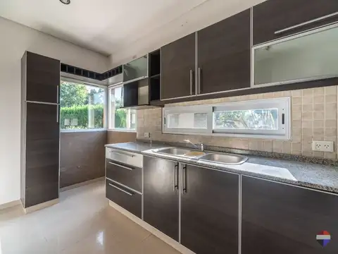 Casa en venta 4 ambientes – Barrio Pellegrini III