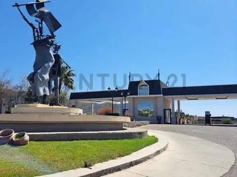 LOTE EN BARRIO LA BASTILLA