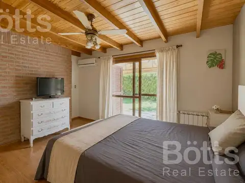 Casa en Venta en Francisco Álvarez, USD 245.000
