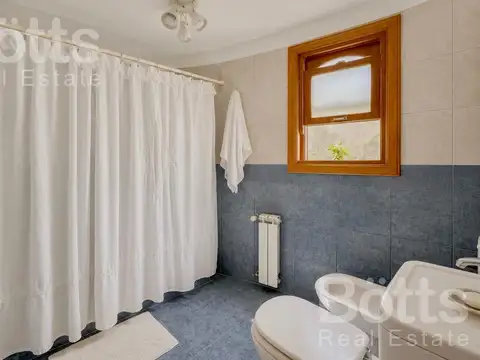 Casa en Venta al Oeste