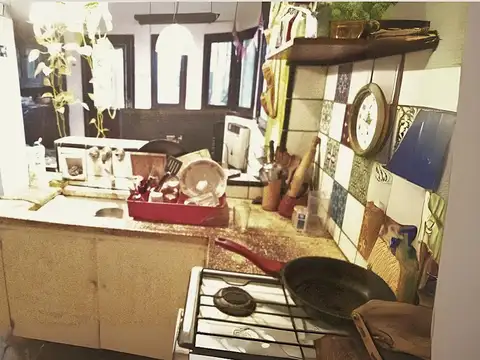 Casa 2 Amb en Castelar Norte, Excelente Ubicacion