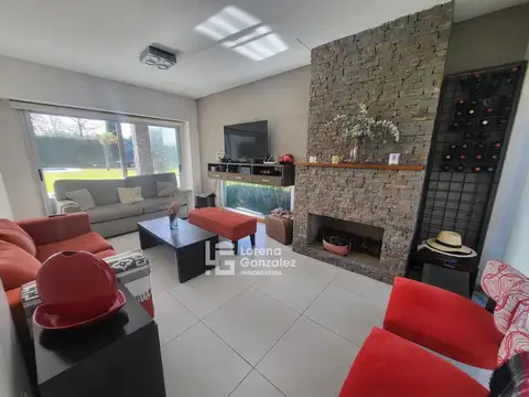 Casa en Alquiler en Haras Santa Maria, USD 4.000