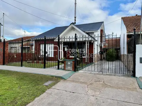 Depto Tipo Casa en Venta con 1 cocheras