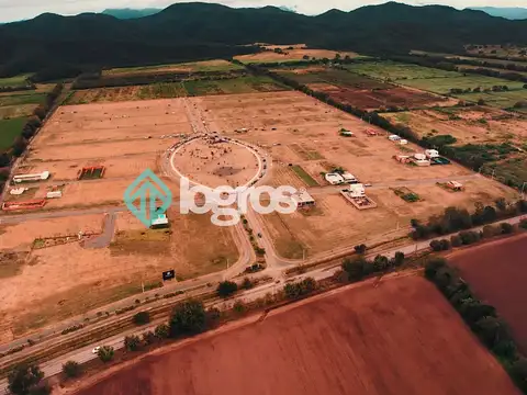 Terreno en Venta 37  mts Frente