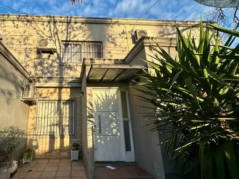 Depto Tipo Casa en Venta de 4 ambientes