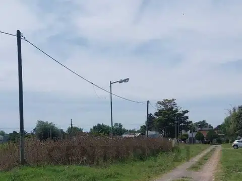 68 bis e/ 157 y 158 terreno en venta, Los Hornos.