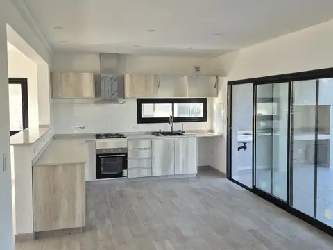 Casa en Venta en Lagoon Pilar, USD 280.000