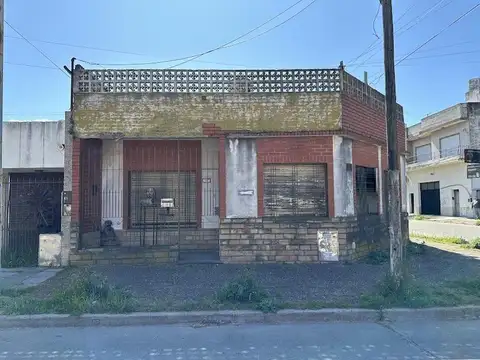 Lavalle esquina Suipacha