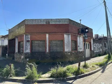 Ideal inversor, terreno con 2 casas precarias