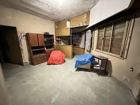 Ideal inversor, terreno con 2 casas precarias