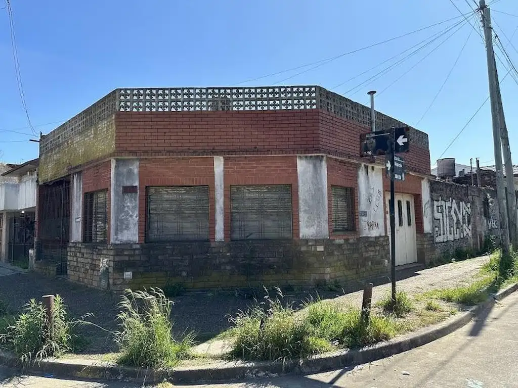 Lavalle esquina Suipacha