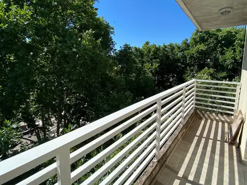 Chacabuco 2200, Piso 5