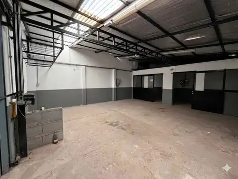 GALPON + OFICINAS EN CARRARA DE HORIZONTE