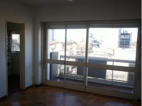 Depto 3 amb Hipolito Yrigoyen 100. Martínez