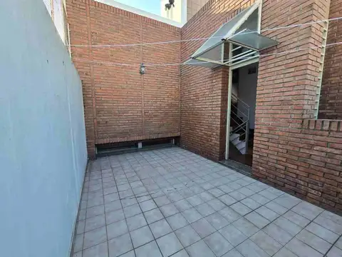 CASA EN VENTA EN VILLA LURO 4 AMBIENTES
