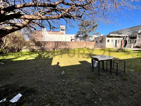 Galpon en Venta 55  mts Fondo