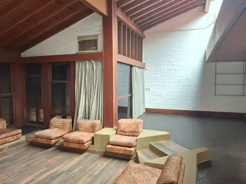 Casa en Alquiler de 4 dormitorios