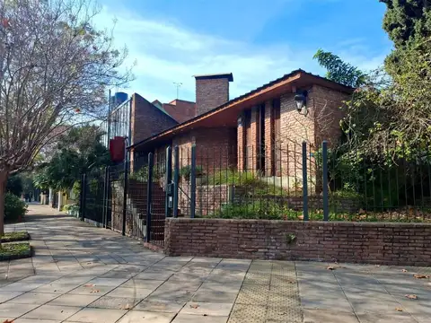 Alquiler Casa en Belgrano R. 5 ambientes.