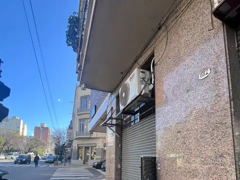 Local comercial en plena av en venta o alquiler - av san juan 600