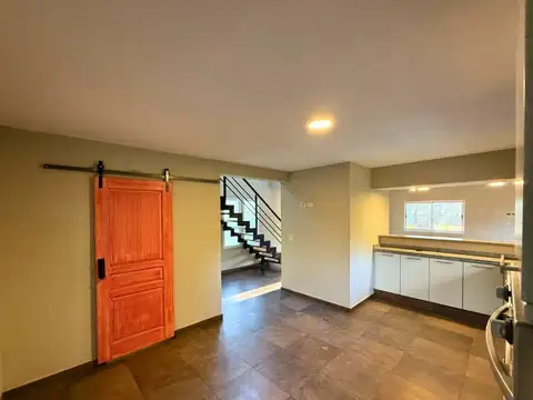 Casa en Venta en Berazategui, USD 380.000