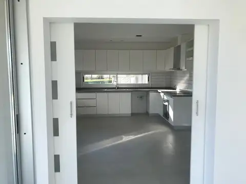 Casa en Alquiler A Estrenar